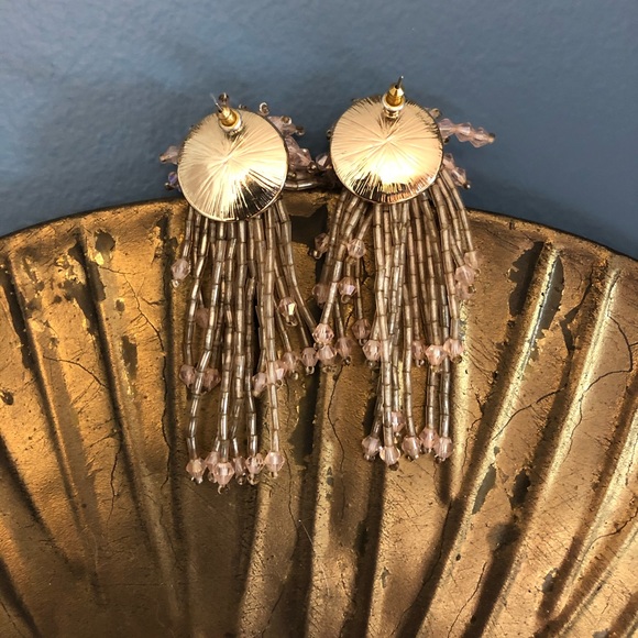 SOLD Vintage Soft Pink Multidimensional Earrings - Picture 5 of 5